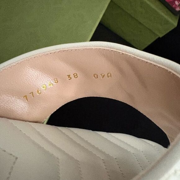 Brand new with box Gucci Women's Cream Sandals size 8 - Picture 4 of 4